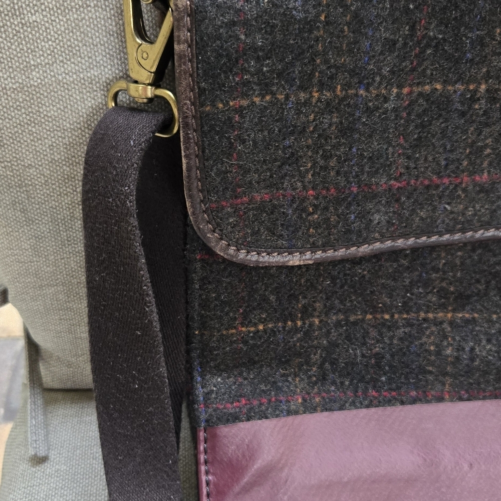 Fossil Wool Messenger Bag - Picture 2 of 16
